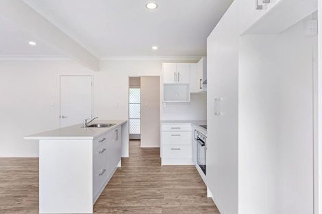 Photo of property in 1/1 Takapu Street, Henderson, Auckland, 0612