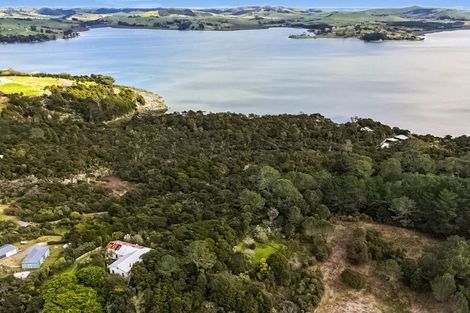 Photo of property in 438 Pahi Road, Pahi, Paparoa, 0571