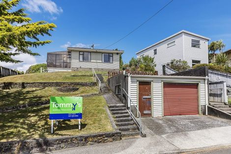 Photo of property in 4 Hillary Street, Tawa, Wellington, 5028