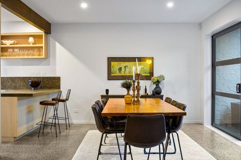 Photo of property in 2/11 Huntly Road, Campbells Bay, Auckland, 0630