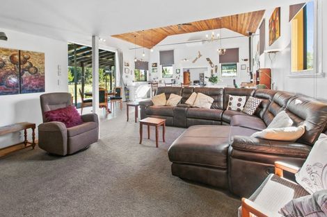 Photo of property in 284 White Road, Waipawa, Otane, 4277