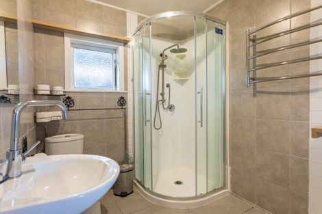 Photo of property in 21 Vogel Street, Woodville, 4920