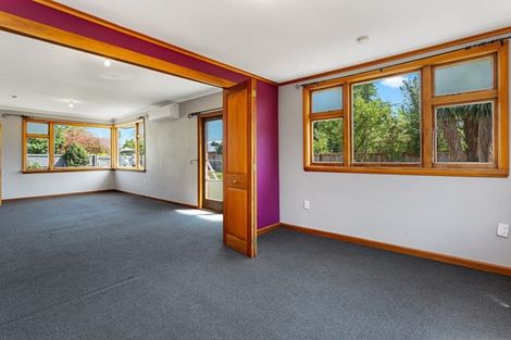 Photo of property in 144a High Street, Oxford, 7430