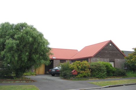 Photo of property in 12 Briarmont Street, Avondale, Christchurch, 8061