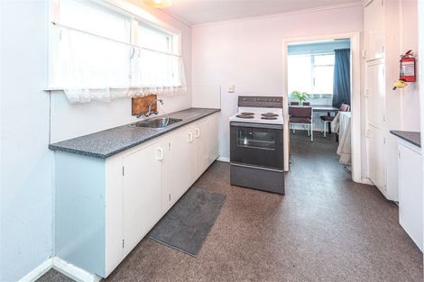 Photo of property in 180 Puriri Street, Castlecliff, Whanganui, 4501