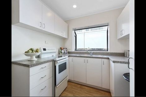 Photo of property in 4/26 Inverness Road, Browns Bay, Auckland, 0630