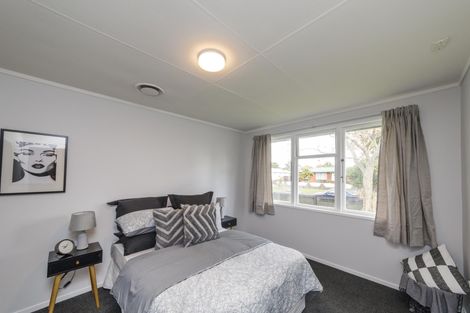 Photo of property in 42 Robinson Crescent, Westbrook, Palmerston North, 4412