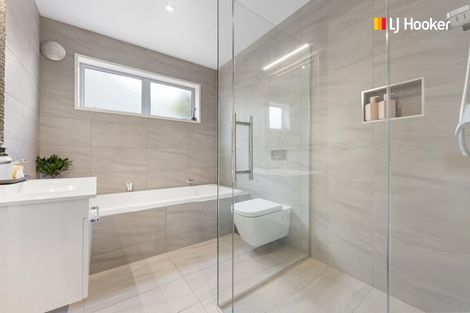 Photo of property in 63 Cliffs Road, Saint Clair, Dunedin, 9012