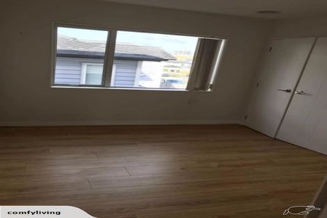 Photo of property in 4 Ballyboe Place, Pinehill, Auckland, 0632