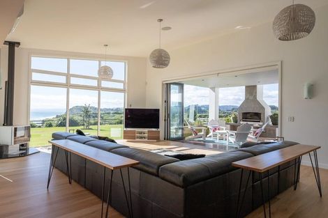 Photo of property in 154 Waitoetoe Road, Mimi, Urenui, 4377