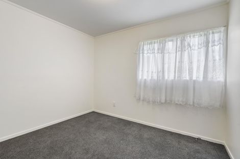 Photo of property in 328 Roscommon Road, Clendon Park, Auckland, 2103