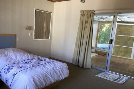Photo of property in 37 Awanui Street, Merrilands, New Plymouth, 4312