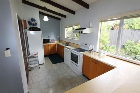 Photo of property in 1/107 Konini Road, Titirangi, Auckland, 0604