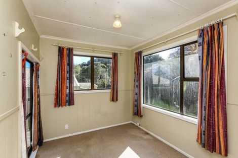 Photo of property in 115 Mangorei Road, Merrilands, New Plymouth, 4312