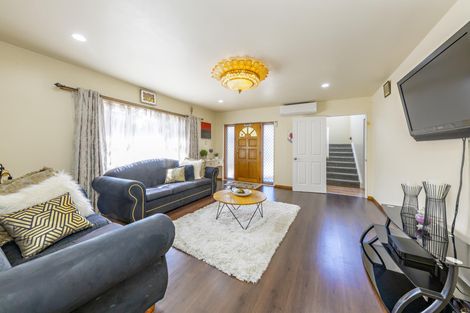 Photo of property in 1/4 Daniel Avenue, Mangere East, Auckland, 2024