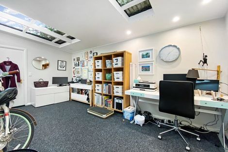 Photo of property in 55 Mckinley Crescent, Brooklyn, Wellington, 6021