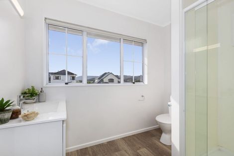 Photo of property in 44 Joseph Banks Drive, Whitby, Porirua, 5024