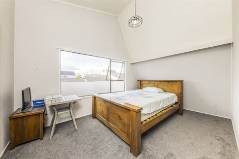 Photo of property in 4/8 Wood Street, Papakura, 2110