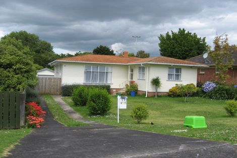 Photo of property in 11 Woodward Avenue, Mangere Bridge, Auckland, 2022