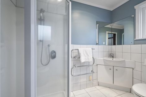 Photo of property in 44 Manapouri Crescent, Hokowhitu, Palmerston North, 4410