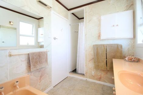 Photo of property in 52 Browning Street, Leamington, Cambridge, 3432