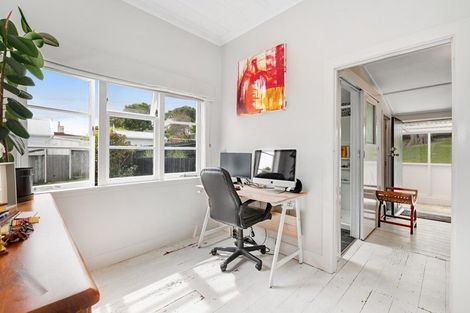 Photo of property in 3 Gow Street, Helensville, 0800