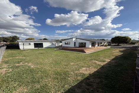 Photo of property in 3 Bartholomew Drive, Nawton, Hamilton, 3200