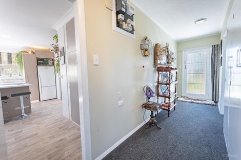 Photo of property in 1 Regent Street, Waimate, 7924