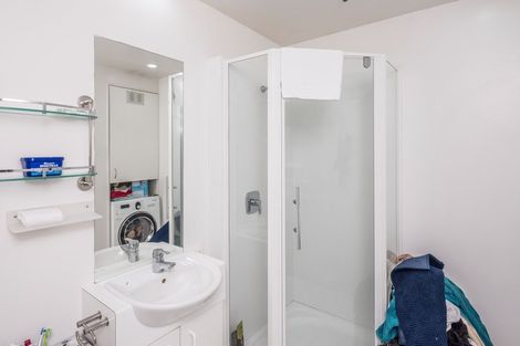 Photo of property in Terrace Garden Apartments, 5a/120 The Terrace, Wellington Central, Wellington, 6011