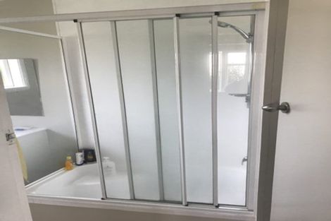 Photo of property in 90 Holland Road, Fairfield, Hamilton, 3214