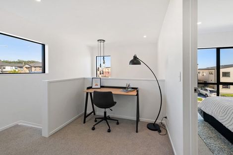 Photo of property in 2/529g Massey Road, Mangere, Auckland, 2022