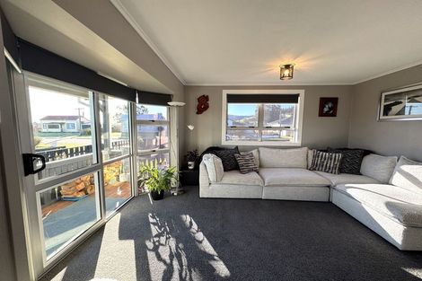 Photo of property in 38 Saint Catherine Street, Kaitangata, 9210