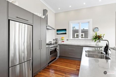 Photo of property in 19 Bay Street, Petone, Lower Hutt, 5012