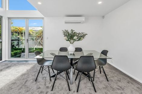 Photo of property in 4/1010 Colombo Street, St Albans, Christchurch, 8014