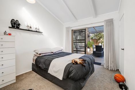 Photo of property in 18 Glengarry Avenue, Manly, Whangaparaoa, 0930