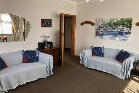 Photo of property in 11-19 Wellington Street, Picton, 7220