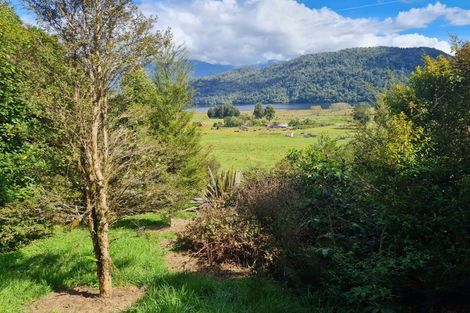 Photo of property in 2181 Lake Brunner Road, Inchbonnie, Kumara, 7875
