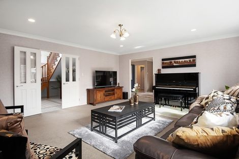 Photo of property in 11 Hinton Place, Pyes Pa, Tauranga, 3112