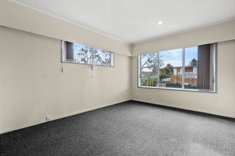 Photo of property in 5 Lendenfeld Drive, Papatoetoe, Auckland, 2025