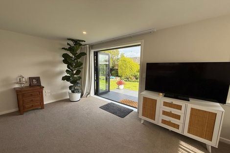 Photo of property in 1 Kinrara Place, Halswell, Christchurch, 8025