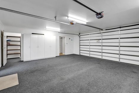 Photo of property in 6 Saint Andrews Parkway, Waiwhakaiho, New Plymouth, 4312