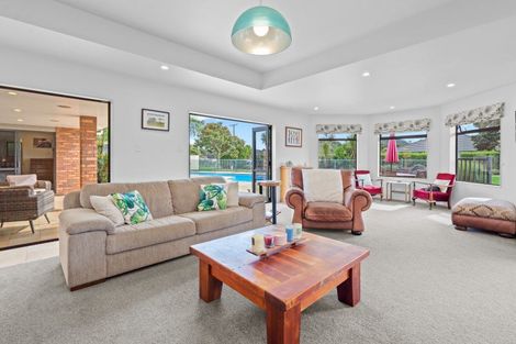 Photo of property in 16 Cairn Way, Te Kamo, Kamo, 0185