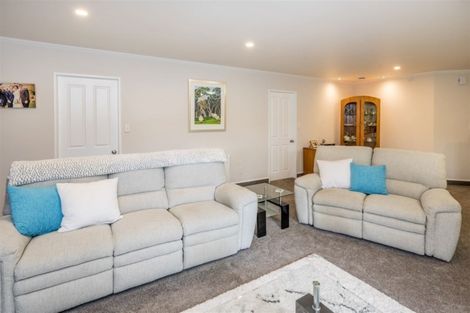 Photo of property in 9 Lynch Grove, Levin, 5510