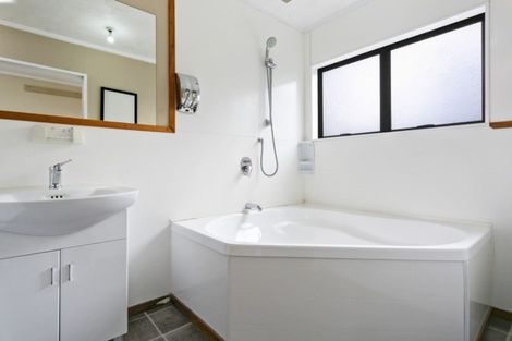 Photo of property in 75 Moore Street, Leamington, Cambridge, 3432