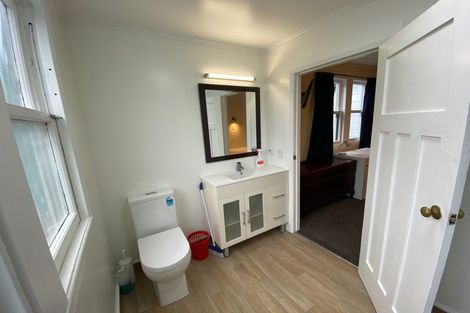 Photo of property in Carillion/the Knoll, 33 Thompson Street, Mount Cook, Wellington, 6011