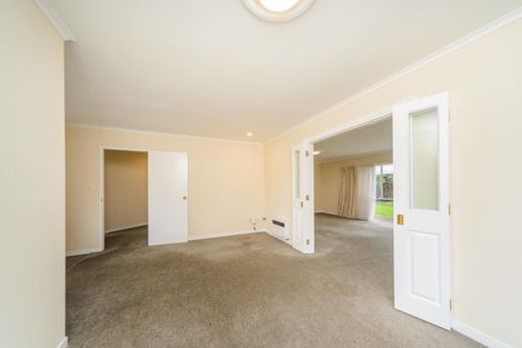 Photo of property in 4 Royal Oak Drive, Kelvin Grove, Palmerston North, 4414