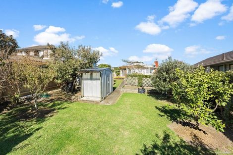 Photo of property in 30 Devon Road, Bucklands Beach, Auckland, 2012