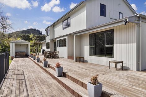 Photo of property in 225 Waitohu Valley Road, Otaki, 5583