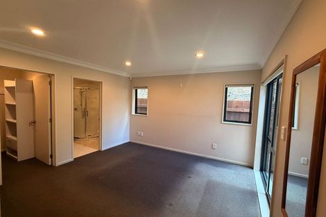 Photo of property in 26 Aragon Grove, Kingsley Heights, Upper Hutt, 5018