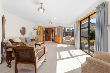 Photo of property in 21b Settlers Grove, Orewa, 0931
